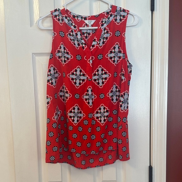 crown & ivy Tops - Crown & Ivy Red Geometric Tank Top